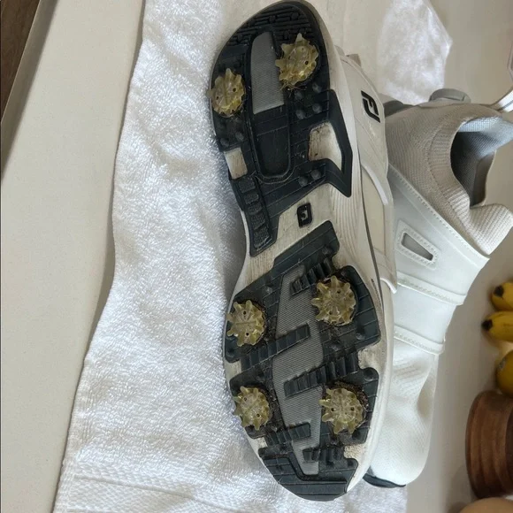 Footjoy golf shoes - Picture 3 of 3